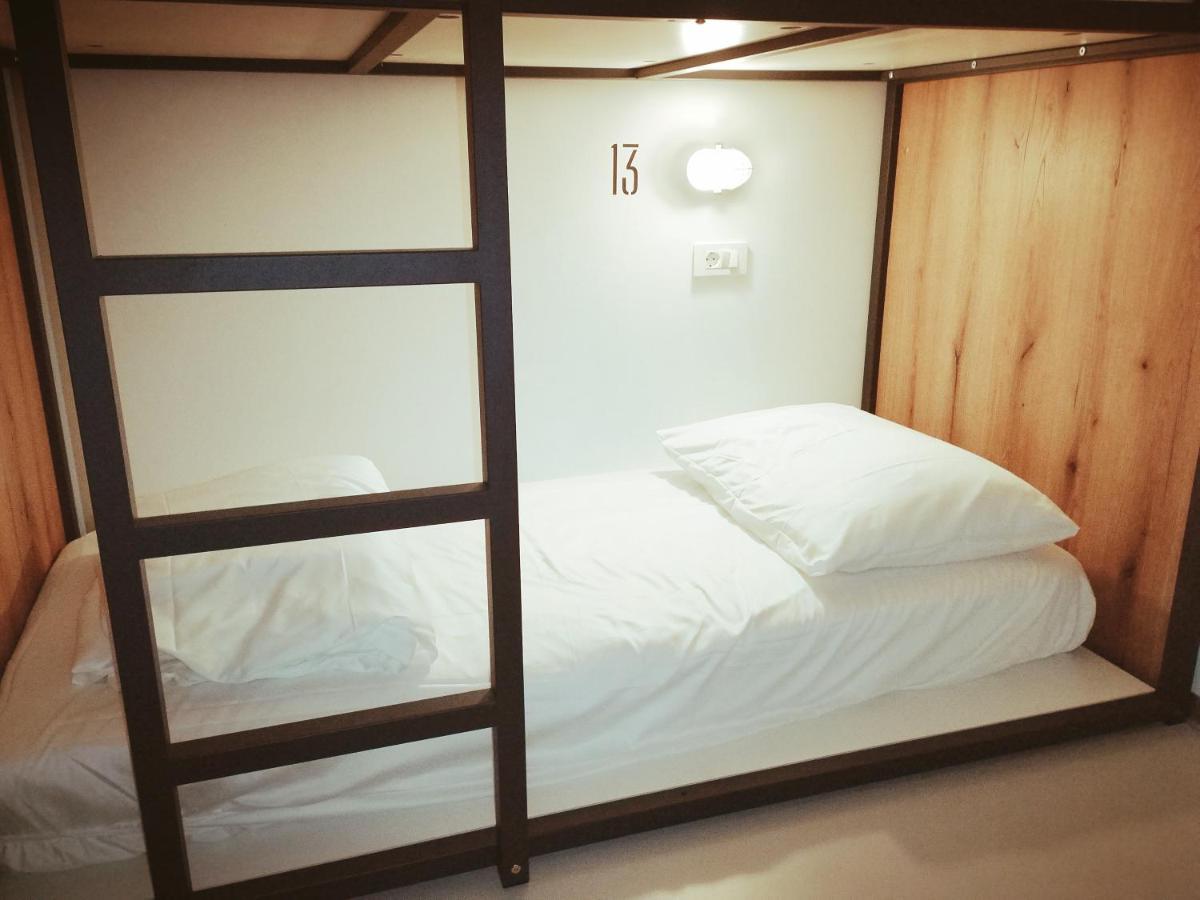 Garage Hostel 新戈里察 外观 照片
