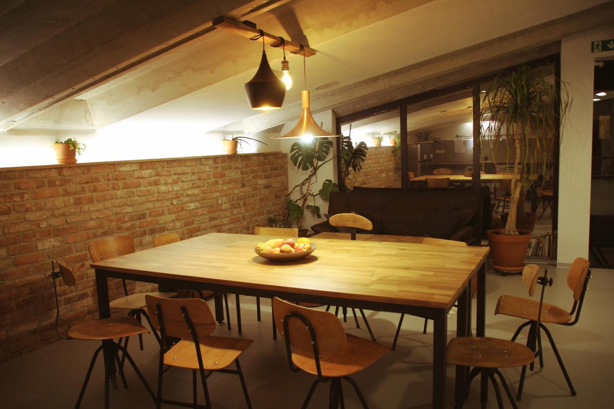 Garage Hostel 新戈里察 外观 照片